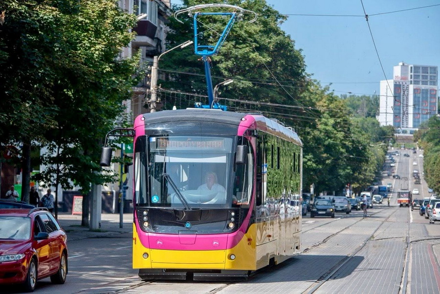 Як інвестиції в українське виробництво працюють на розвиток економіки України